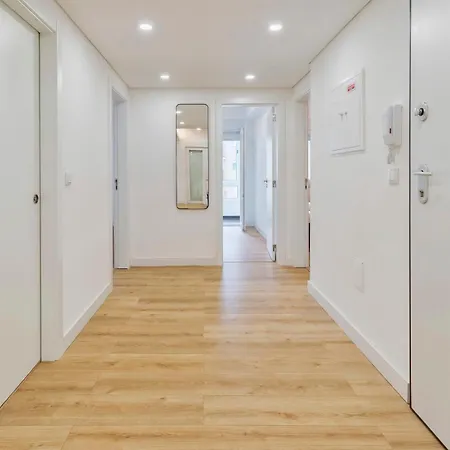Horizon Apartment *